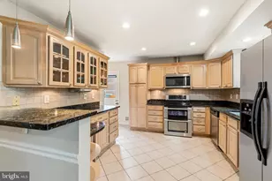 9104 Drake Pl, College Park, MD 20740 - Photo 14