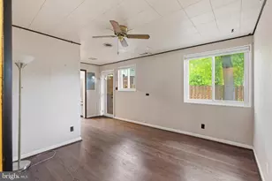6801 Adelphi Rd, University Park, MD 20782 - Photo 10