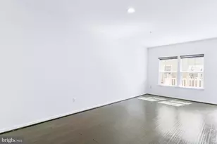 5365 S Center Dr, Greenbelt, MD 20770 - Photo 12