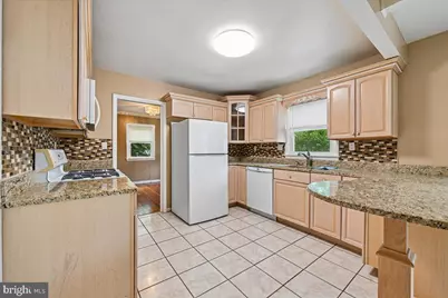 6703 Vanessa Drive, Lanham, MD 20706 - Photo 10