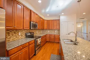 5307 S Center Dr, Greenbelt, MD 20770 - Photo 4