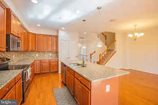 5307 S Center Dr, Greenbelt, MD 20770 - Photo 6