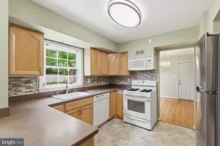 9705 Wyman Way, Upper Marlboro, MD 20772 - Photo 16