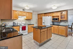 7304 Westwind Dr, Bowie, MD 20715 - Photo 10