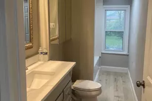 3 Lakecrest Cir, Greenbelt, MD 20770 - Photo 2