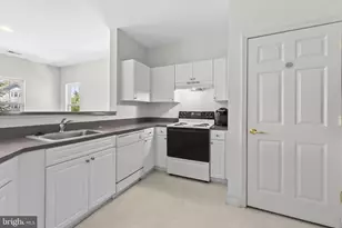 3022 Bellamy Way, Suitland, MD 20746 - Photo 10