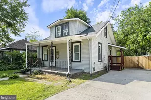 5415 Powhatan St, Riverdale, MD 20737 - Photo 1