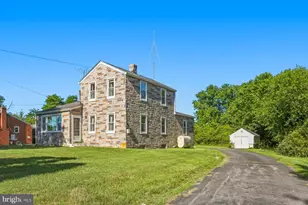 2815 Ritchie Rd, District Heights, MD 20747 - Photo 2