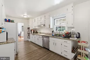 7322 Edmonston Rd, College Park, MD 20740 - Photo 12