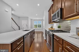 3555 Carnaby St, Hyattsville, MD 20782 - Photo 18