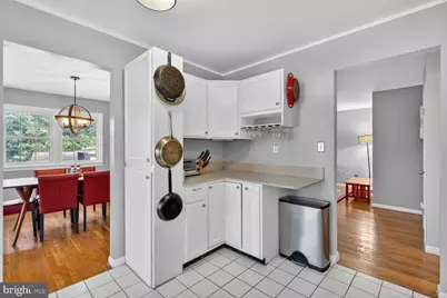 2422 Parkway, Cheverly, MD 20785 - Photo 10