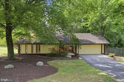 817 W Tantallon Drive, Fort Washington, MD 20744 - Photo 1
