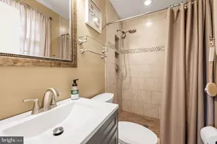 6301 Brooke Jane Dr, Clinton, MD 20735 - Photo 16
