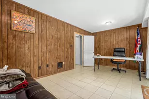 15818 Millbrook Ln, Laurel, MD 20707 - Photo 32