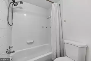 8695 Greenbelt Rd, Greenbelt, MD 20770 - Photo 14