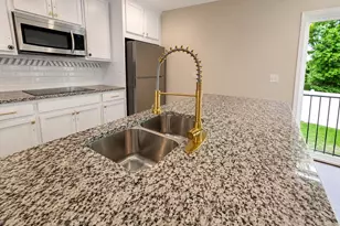 1052 Owens Rd, Oxon Hill, MD 20745 - Photo 14