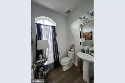 601 Leigh Way, Oxon Hill, MD 20745 - Photo 16