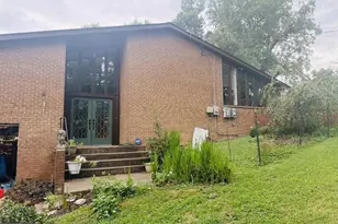 1811 Clayton Dr, Oxon Hill, MD 20745 - Photo 1