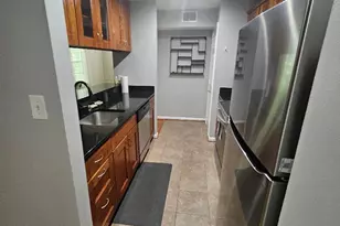 9811 Lake Pointe Ct, Upper Marlboro, MD 20774 - Photo 10