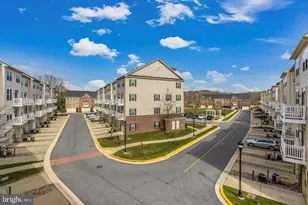 906 Hall Station Dr, Bowie, MD 20721 - Photo 10