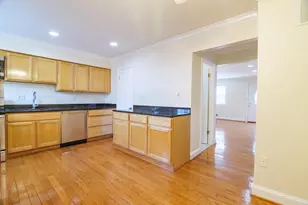 3075 Sunset Ln, Suitland, MD 20746 - Photo 8