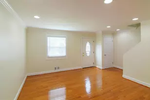 3075 Sunset Ln, Suitland, MD 20746 - Photo 4