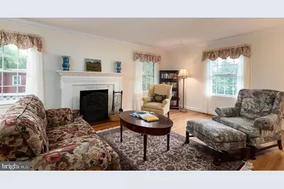 6301 Pontiac, Berwyn Heights, MD 20740 - Photo 4