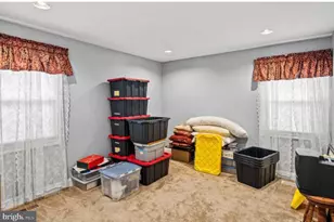 12007 Twin Cedar Ln, Bowie, MD 20715 - Photo 6