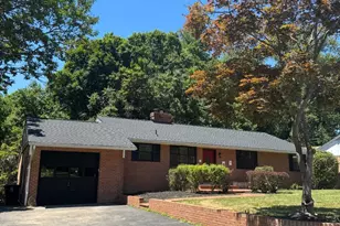 5911 Lambert Dr, Temple Hills, MD 20748 - Photo 2
