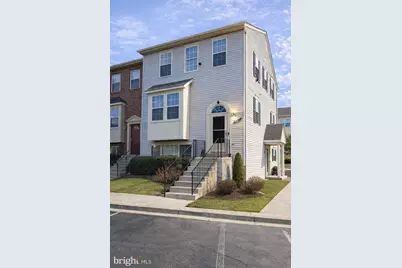 3727 Wilkinson Drive #402, Suitland, MD 20746 - Photo 2