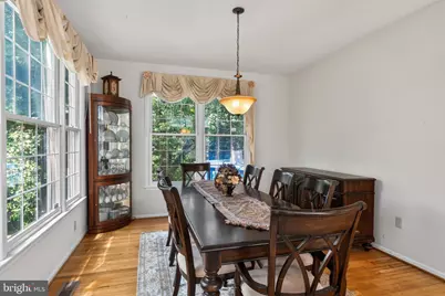 9110 Tallfield Court, Lanham, MD 20706 - Photo 8
