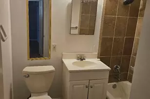 3936 Stone Gate Dr, Suitland, MD 20746 - Photo 6