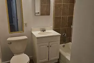 3936 Stone Gate Dr, Suitland, MD 20746 - Photo 4