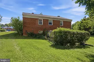 9900 Santa Cruz St, Lanham, MD 20706 - Photo 4