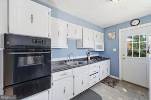 9900 Santa Cruz St, Lanham, MD 20706 - Photo 8