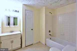 10711 Featherstone Dr, Fort Washington, MD 20744 - Photo 36