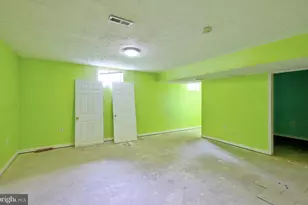 10711 Featherstone Dr, Fort Washington, MD 20744 - Photo 32