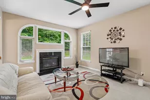 8006 Oat Chase Ln, Bowie, MD 20715 - Photo 10
