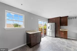10907 Daniel Sim Ct, Upper Marlboro, MD 20772 - Photo 4