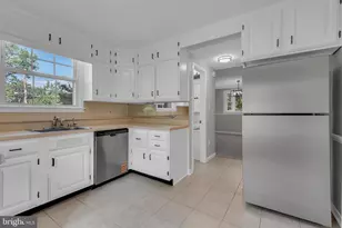 415 Winslow Rd, Oxon Hill, MD 20745 - Photo 18