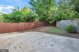 415 Winslow Rd, Oxon Hill, MD 20745 - Photo 36