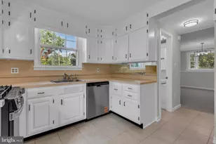 415 Winslow Rd, Oxon Hill, MD 20745 - Photo 16