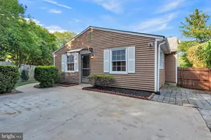 415 Winslow Rd, Oxon Hill, MD 20745 - Photo 38