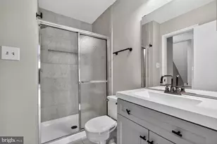7822 Chapel Cove Dr, Laurel, MD 20707 - Photo 8