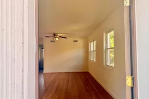 6212 Carters Ln, Riverdale, MD 20737 - Photo 16