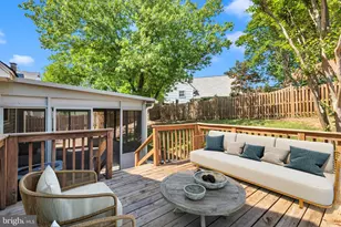 6004 Mustang Pl, Riverdale, MD 20737 - Photo 8