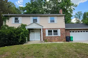 12100 Chesterton Dr, Upper Marlboro, MD 20774 - Photo 2