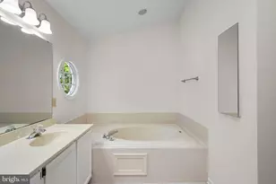 5505 Lake Ridge Terrace, Bowie, MD 20720 - Photo 38