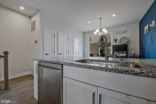 6204 Editors Park Dr, Hyattsville, MD 20782 - Photo 10