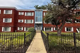 3825 Hamilton St, Hyattsville, MD 20781 - Photo 2